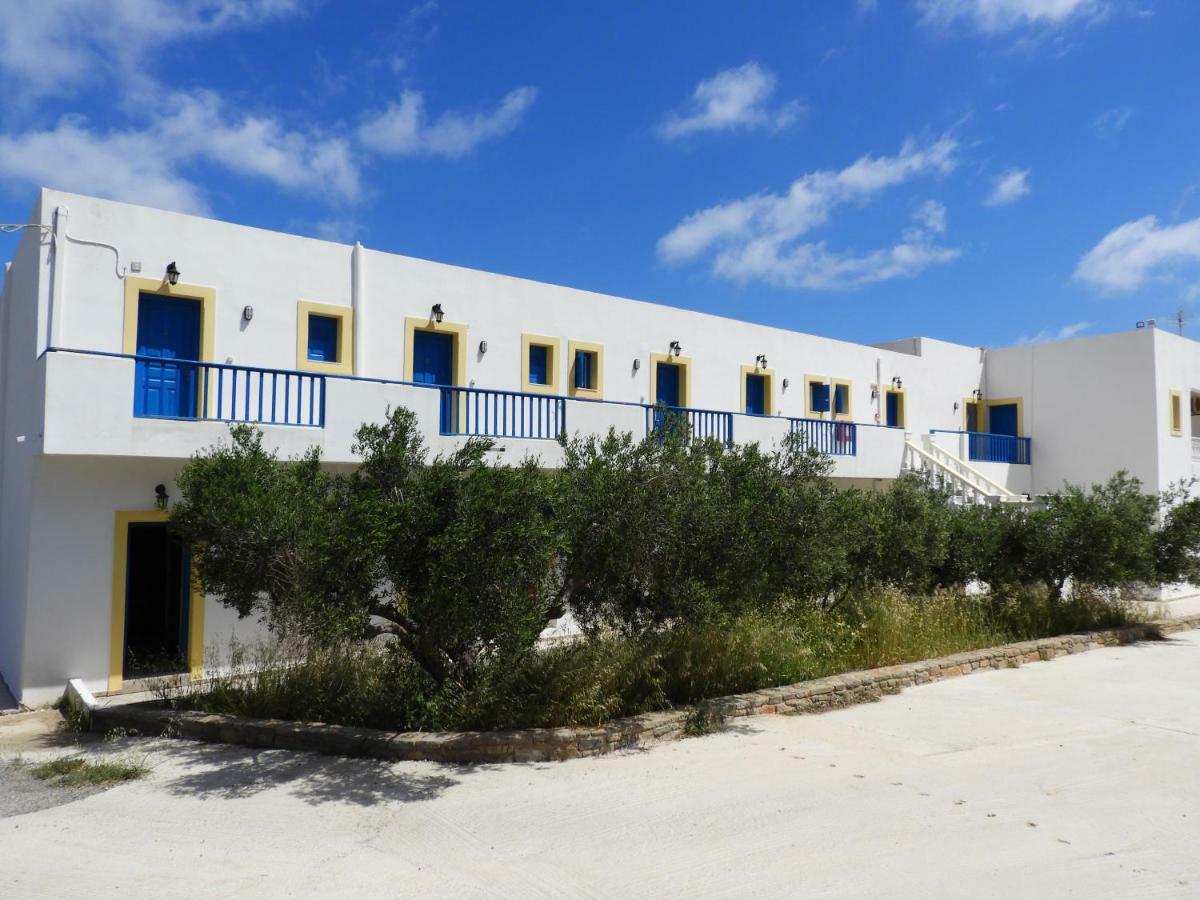 Aeriko Hotel Apartments Agia Marina  Exteriör bild