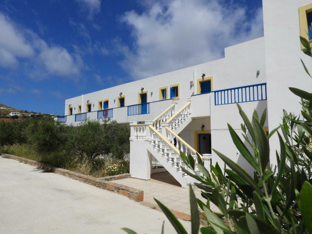 Aeriko Hotel Apartments Agia Marina  Exteriör bild