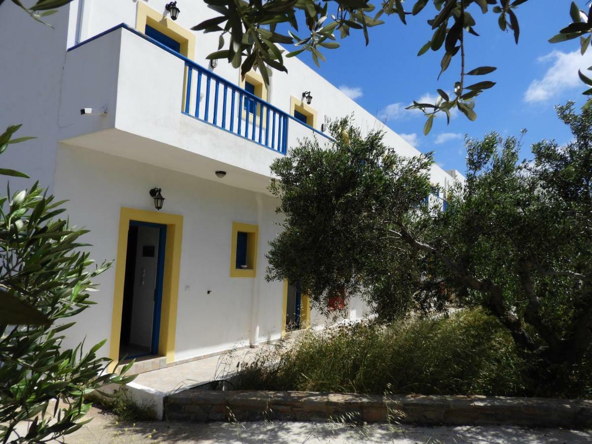 Aeriko Hotel Apartments Agia Marina  Exteriör bild